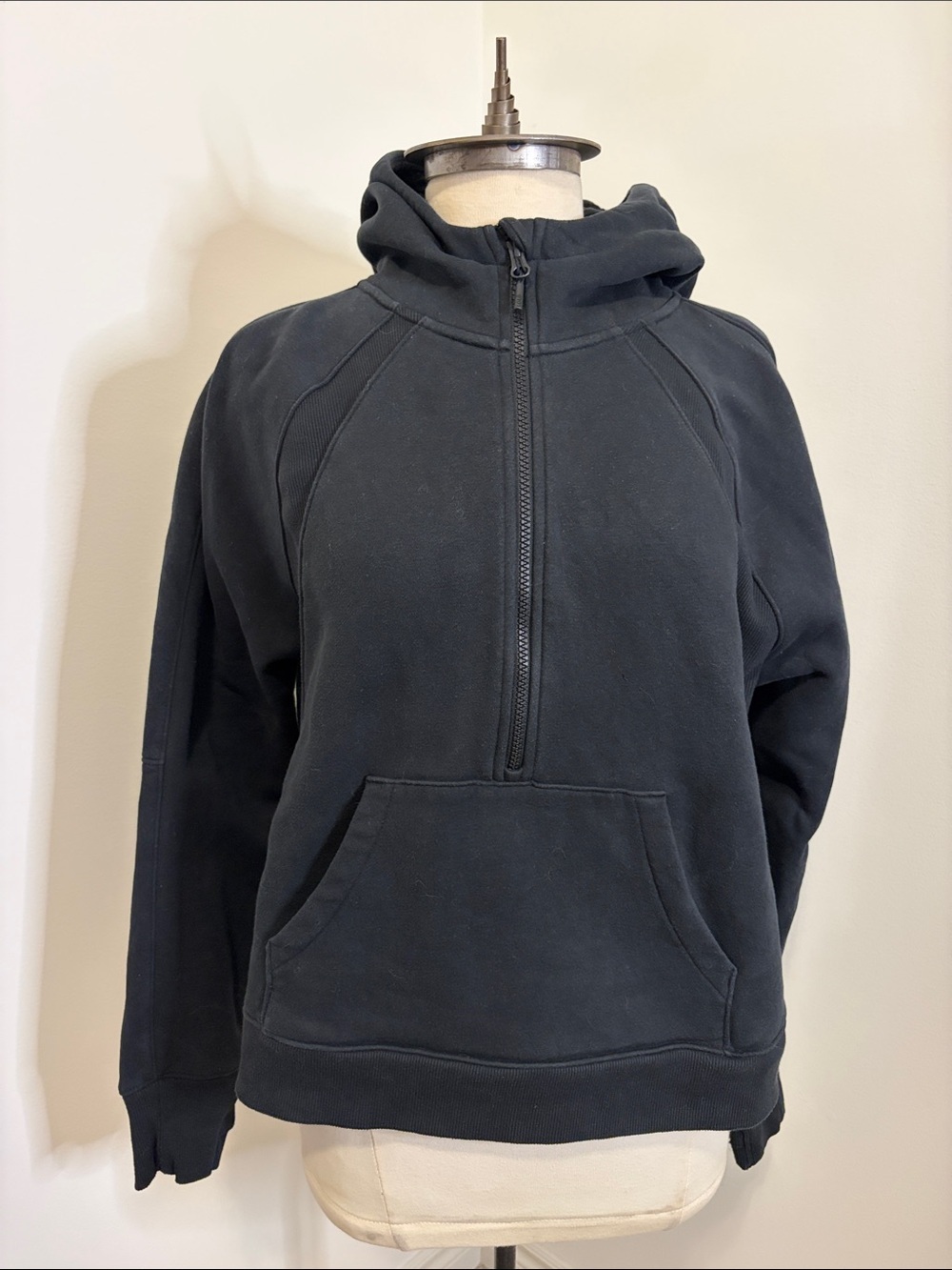 LOLE Womens Black Cotton Blend Pullover Hoodie With Ribbed Panels SIZE LARGE